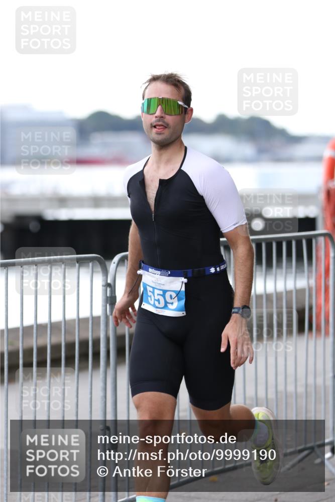 16.08.2026 - KN Förde Triathlon 2026 Antke Förster http://msf.ph/oto/9999190 16.08.2026 13:41:36 Laufen  meine-sportfotos.de