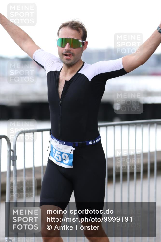 16.08.2026 - KN Förde Triathlon 2026 Antke Förster http://msf.ph/oto/9999191 16.08.2026 13:41:37 Laufen  meine-sportfotos.de