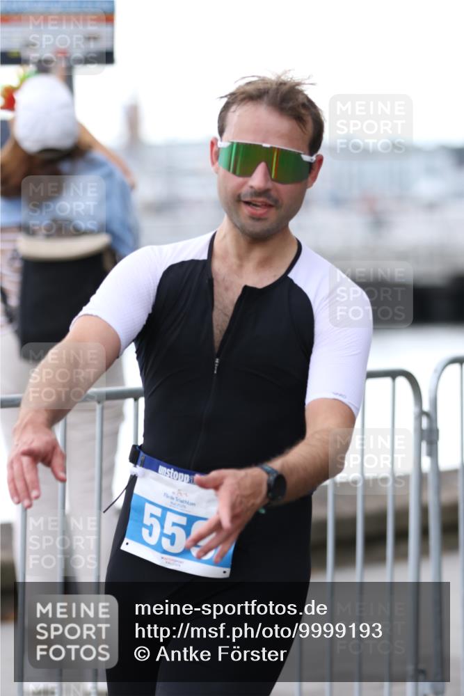 16.08.2026 - KN Förde Triathlon 2026 Antke Förster http://msf.ph/oto/9999193 16.08.2026 13:41:37 Laufen  meine-sportfotos.de