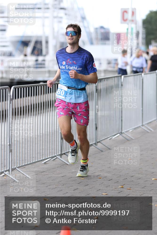 16.08.2026 - KN Förde Triathlon 2026 Antke Förster http://msf.ph/oto/9999197 16.08.2026 13:41:46 Laufen  meine-sportfotos.de