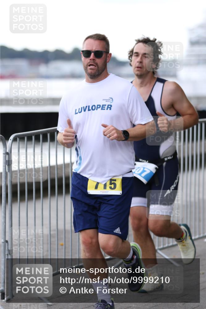16.08.2026 - KN Förde Triathlon 2026 Antke Förster http://msf.ph/oto/9999210 16.08.2026 13:42:02 Laufen  meine-sportfotos.de