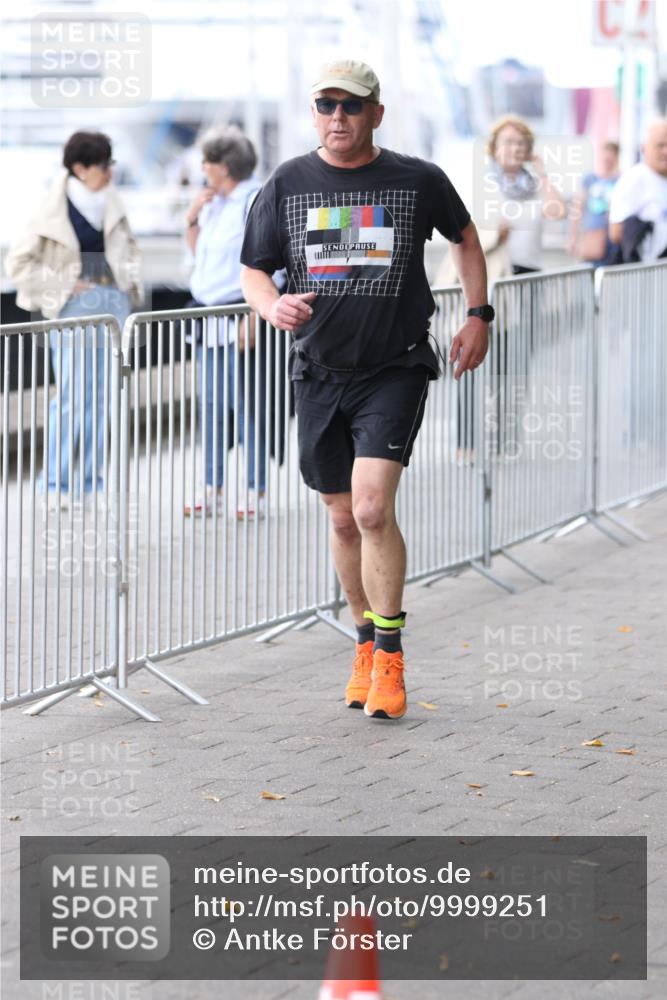 16.08.2026 - KN Förde Triathlon 2026 Antke Förster http://msf.ph/oto/9999251 16.08.2026 13:42:49 Laufen  meine-sportfotos.de