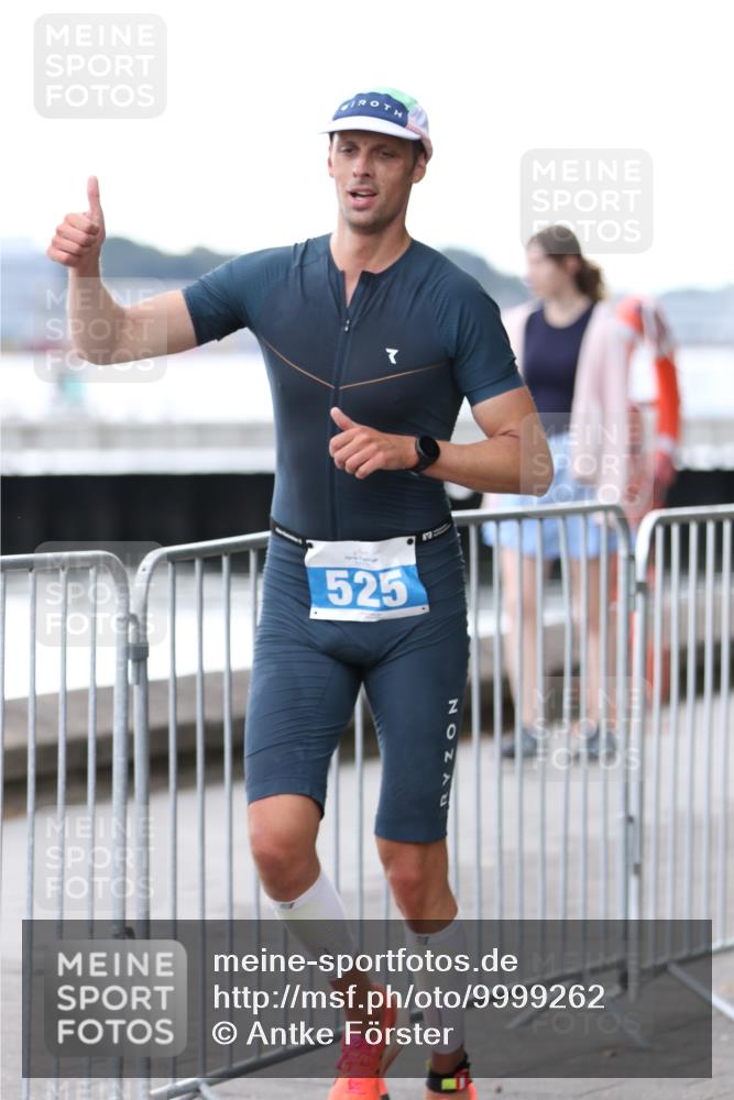 16.08.2026 - KN Förde Triathlon 2026 Antke Förster http://msf.ph/oto/9999262 16.08.2026 13:43:09 Laufen  meine-sportfotos.de