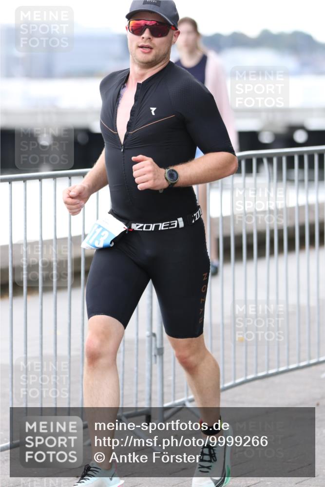 16.08.2026 - KN Förde Triathlon 2026 Antke Förster http://msf.ph/oto/9999266 16.08.2026 13:43:11 Laufen  meine-sportfotos.de