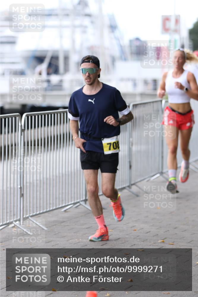 16.08.2026 - KN Förde Triathlon 2026 Antke Förster http://msf.ph/oto/9999271 16.08.2026 13:43:20 Laufen  meine-sportfotos.de