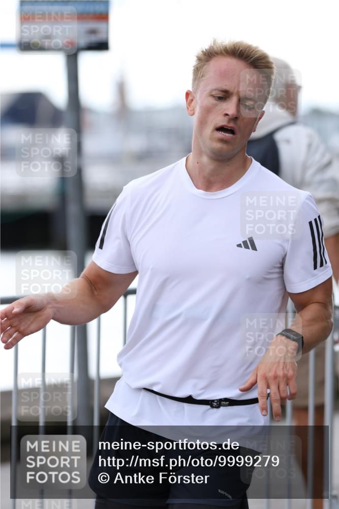 16.08.2026 - KN Förde Triathlon 2026 Antke Förster http://msf.ph/oto/9999279 16.08.2026 13:43:27 Laufen  meine-sportfotos.de