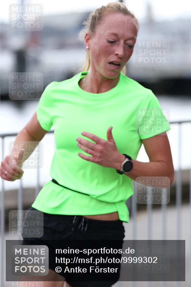 16.08.2026 - KN Förde Triathlon 2026 Antke Förster http://msf.ph/oto/9999302 16.08.2026 13:43:56 Laufen  meine-sportfotos.de