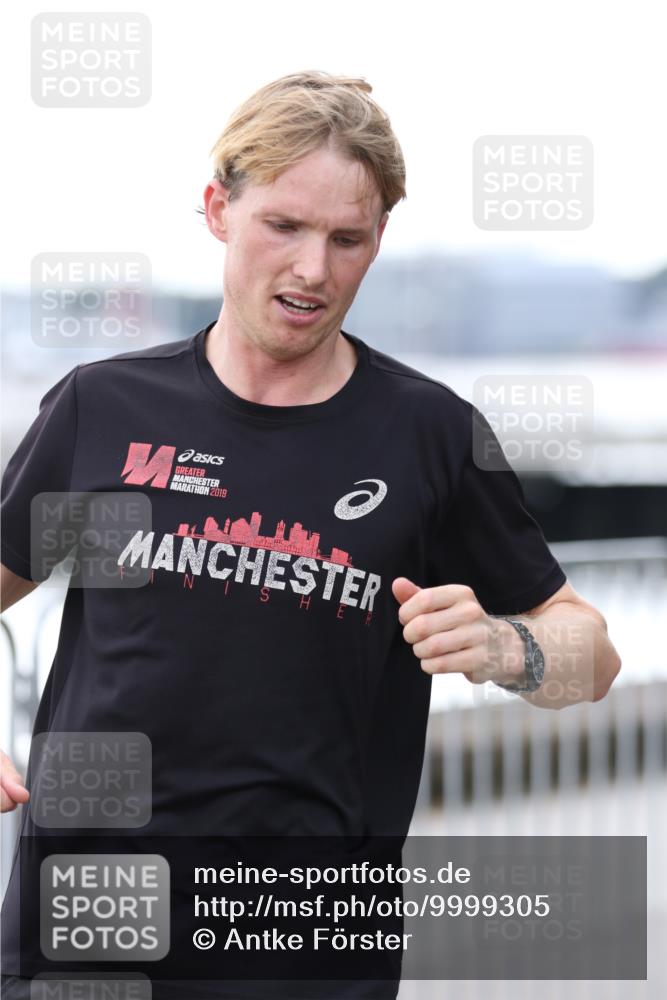 16.08.2026 - KN Förde Triathlon 2026 Antke Förster http://msf.ph/oto/9999305 16.08.2026 13:43:59 Laufen  meine-sportfotos.de