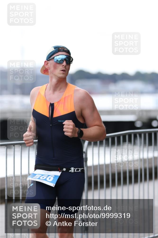 16.08.2026 - KN Förde Triathlon 2026 Antke Förster http://msf.ph/oto/9999319 16.08.2026 13:44:13 Laufen  meine-sportfotos.de