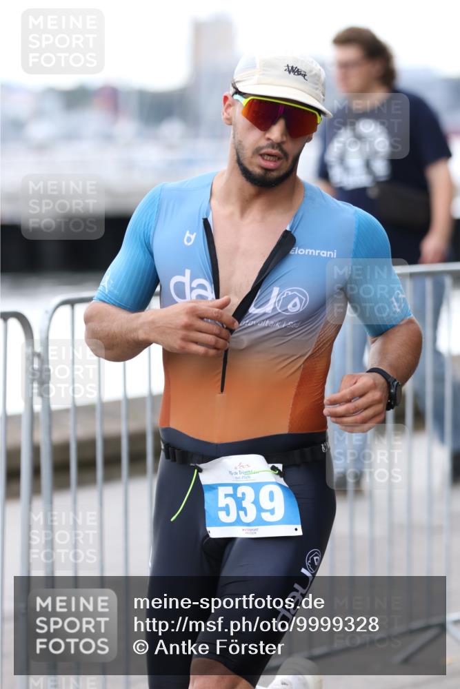 16.08.2026 - KN Förde Triathlon 2026 Antke Förster http://msf.ph/oto/9999328 16.08.2026 13:44:21 Laufen  meine-sportfotos.de