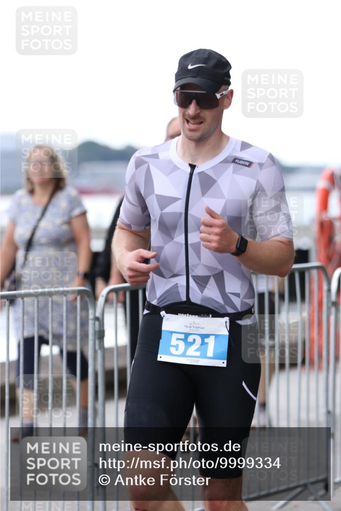 16.08.2026 - KN Förde Triathlon 2026 Antke Förster http://msf.ph/oto/9999334 16.08.2026 13:44:29 Laufen  meine-sportfotos.de