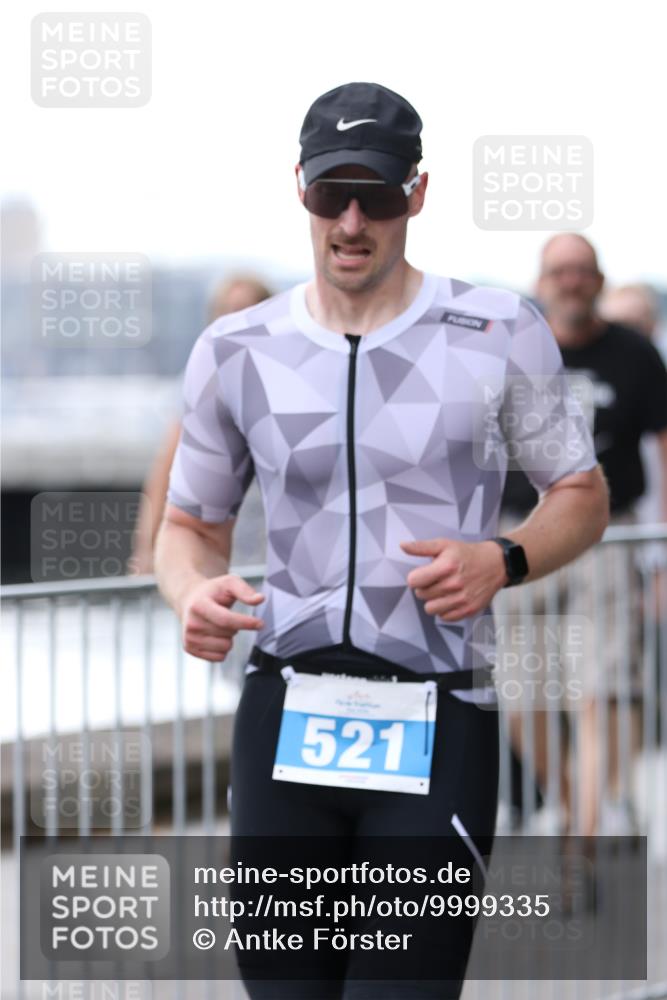 16.08.2026 - KN Förde Triathlon 2026 Antke Förster http://msf.ph/oto/9999335 16.08.2026 13:44:30 Laufen  meine-sportfotos.de