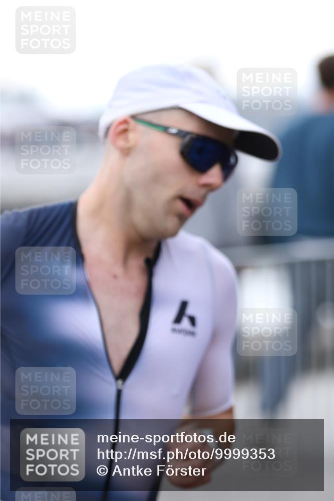 16.08.2026 - KN Förde Triathlon 2026 Antke Förster http://msf.ph/oto/9999353 16.08.2026 13:44:49 Laufen  meine-sportfotos.de