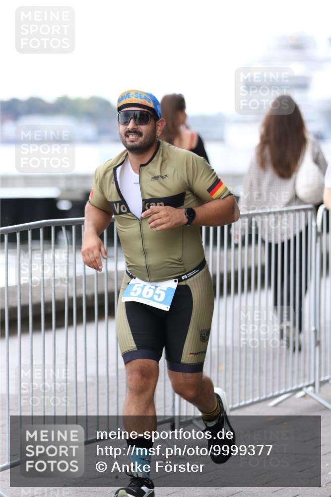 16.08.2026 - KN Förde Triathlon 2026 Antke Förster http://msf.ph/oto/9999377 16.08.2026 13:45:15 Laufen  meine-sportfotos.de