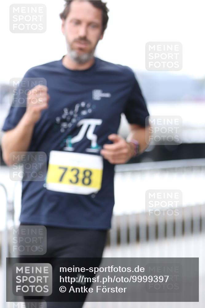 16.08.2026 - KN Förde Triathlon 2026 Antke Förster http://msf.ph/oto/9999397 16.08.2026 13:45:42 Laufen  meine-sportfotos.de
