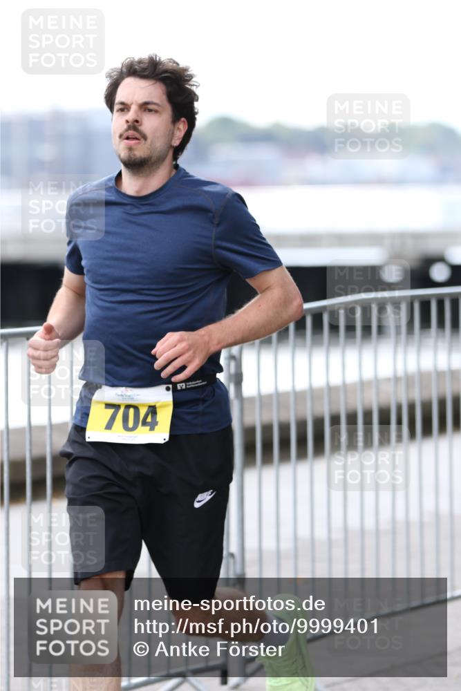 16.08.2026 - KN Förde Triathlon 2026 Antke Förster http://msf.ph/oto/9999401 16.08.2026 13:45:45 Laufen  meine-sportfotos.de