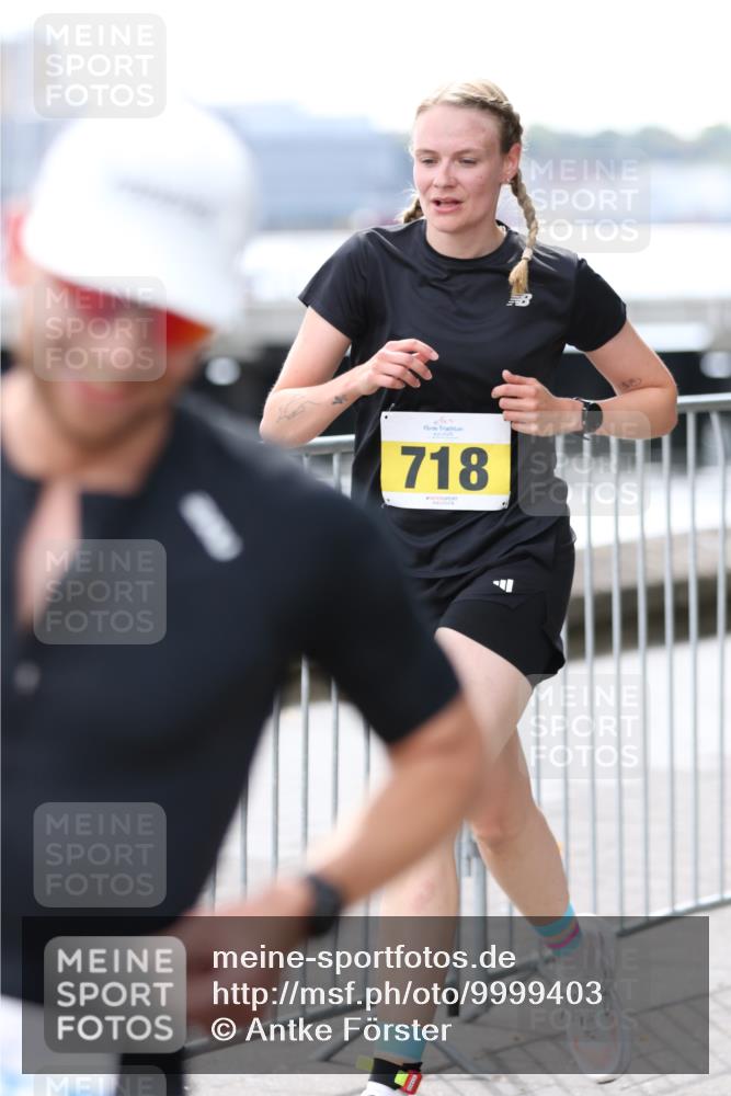 16.08.2026 - KN Förde Triathlon 2026 Antke Förster http://msf.ph/oto/9999403 16.08.2026 13:45:47 Laufen  meine-sportfotos.de