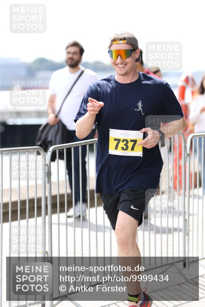 16.08.2026 - KN Förde Triathlon 2026 Antke Förster http://msf.ph/oto/9999434 16.08.2026 13:46:21 Laufen  meine-sportfotos.de
