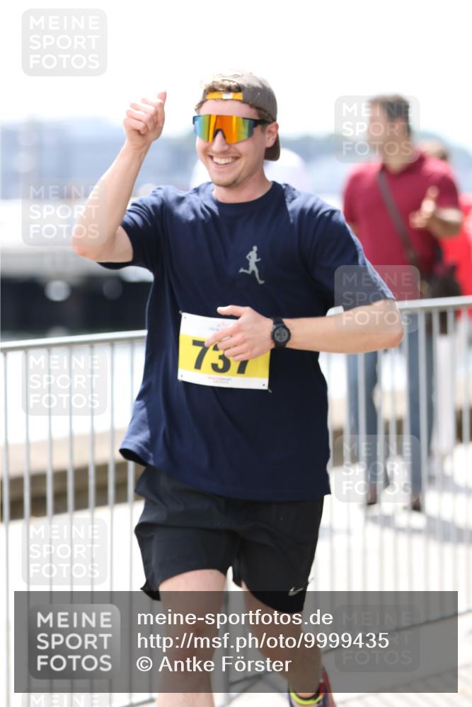 16.08.2026 - KN Förde Triathlon 2026 Antke Förster http://msf.ph/oto/9999435 16.08.2026 13:46:22 Laufen  meine-sportfotos.de