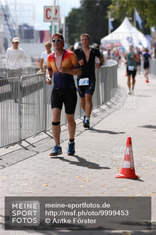 16.08.2026 - KN Förde Triathlon 2026 Antke Förster http://msf.ph/oto/9999453 16.08.2026 13:47:02 Laufen  meine-sportfotos.de