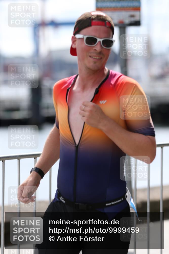 16.08.2026 - KN Förde Triathlon 2026 Antke Förster http://msf.ph/oto/9999459 16.08.2026 13:47:06 Laufen  meine-sportfotos.de