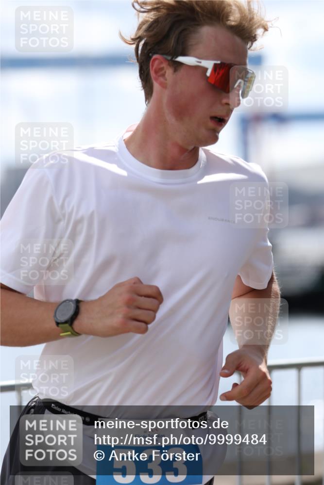 16.08.2026 - KN Förde Triathlon 2026 Antke Förster http://msf.ph/oto/9999484 16.08.2026 13:47:41 Laufen  meine-sportfotos.de