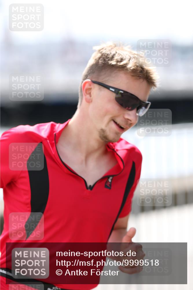 16.08.2026 - KN Förde Triathlon 2026 Antke Förster http://msf.ph/oto/9999518 16.08.2026 13:48:29 Laufen  meine-sportfotos.de