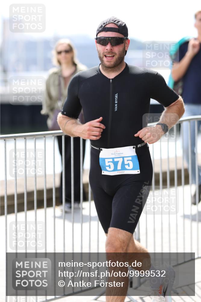 16.08.2026 - KN Förde Triathlon 2026 Antke Förster http://msf.ph/oto/9999532 16.08.2026 13:48:46 Laufen  meine-sportfotos.de