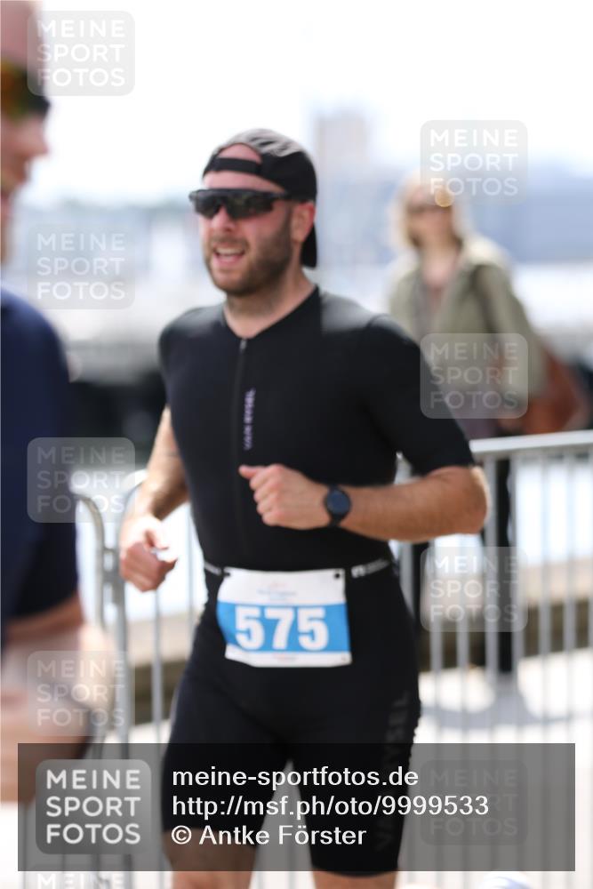 16.08.2026 - KN Förde Triathlon 2026 Antke Förster http://msf.ph/oto/9999533 16.08.2026 13:48:47 Laufen  meine-sportfotos.de