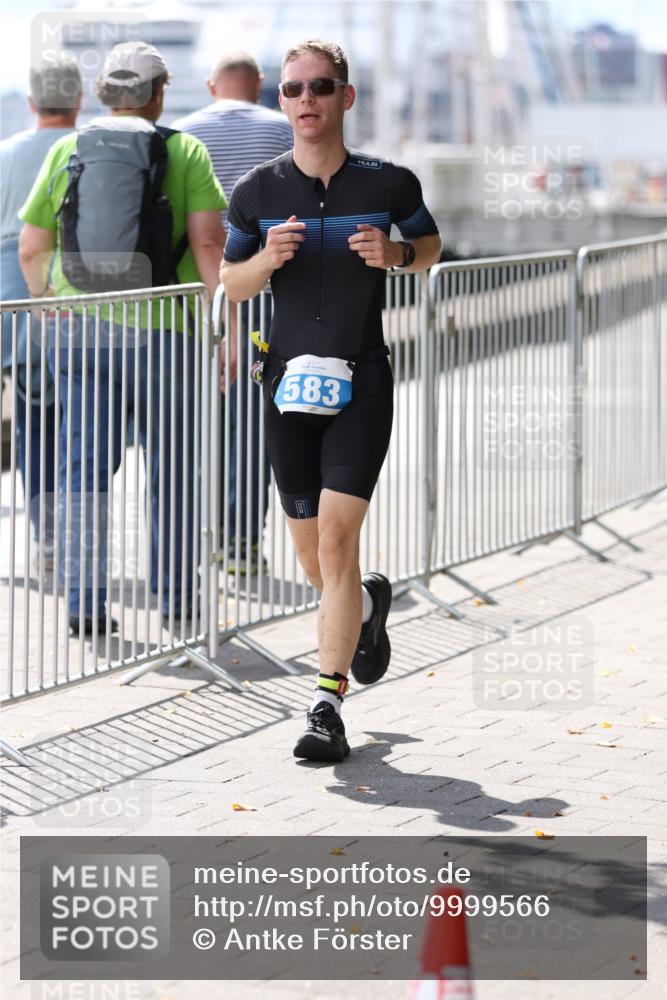 16.08.2026 - KN Förde Triathlon 2026 Antke Förster http://msf.ph/oto/9999566 16.08.2026 13:49:29 Laufen  meine-sportfotos.de