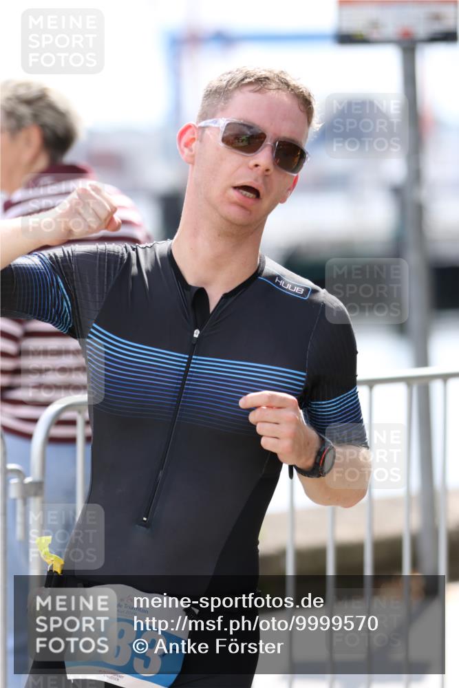 16.08.2026 - KN Förde Triathlon 2026 Antke Förster http://msf.ph/oto/9999570 16.08.2026 13:49:31 Laufen  meine-sportfotos.de