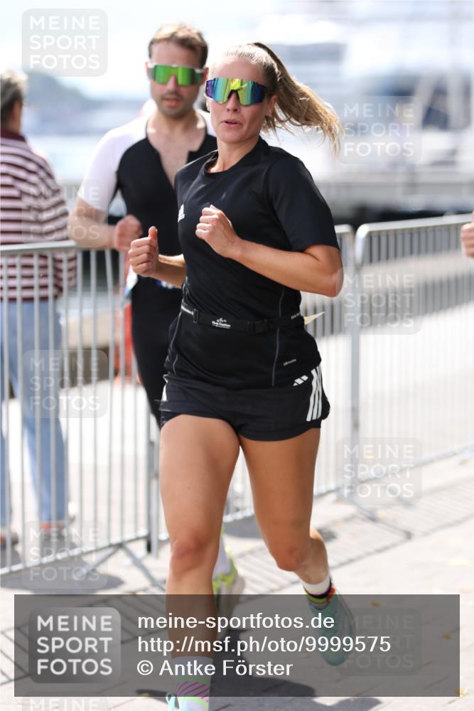 16.08.2026 - KN Förde Triathlon 2026 Antke Förster http://msf.ph/oto/9999575 16.08.2026 13:49:41 Laufen  meine-sportfotos.de