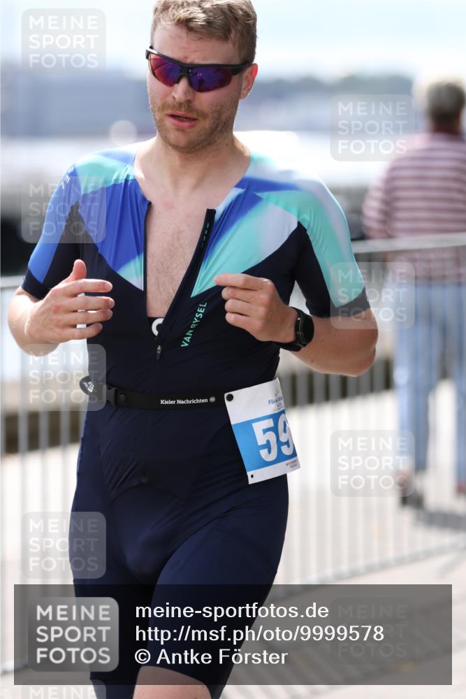 16.08.2026 - KN Förde Triathlon 2026 Antke Förster http://msf.ph/oto/9999578 16.08.2026 13:49:43 Laufen  meine-sportfotos.de