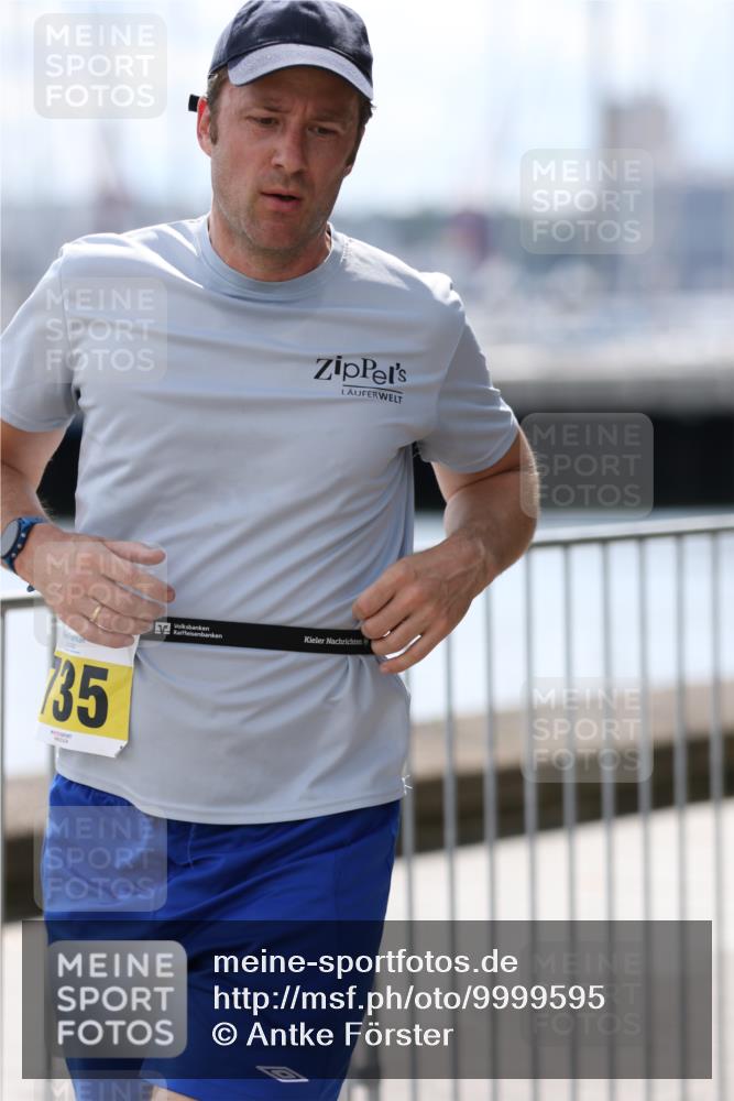 16.08.2026 - KN Förde Triathlon 2026 Antke Förster http://msf.ph/oto/9999595 16.08.2026 13:49:54 Laufen  meine-sportfotos.de