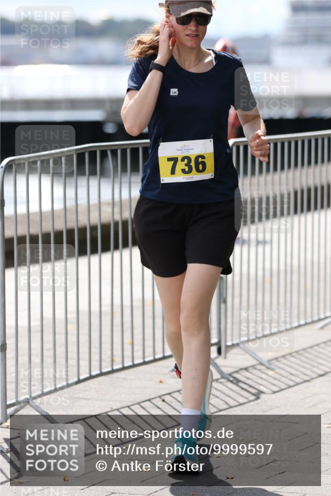 16.08.2026 - KN Förde Triathlon 2026 Antke Förster http://msf.ph/oto/9999597 16.08.2026 13:49:56 Laufen  meine-sportfotos.de
