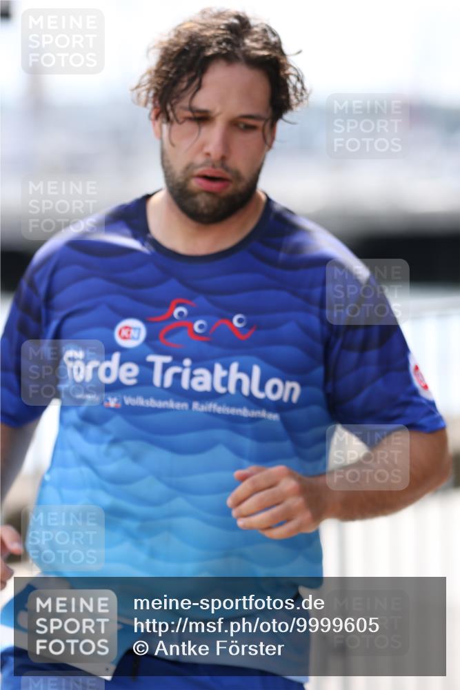 16.08.2026 - KN Förde Triathlon 2026 Antke Förster http://msf.ph/oto/9999605 16.08.2026 13:50:01 Laufen  meine-sportfotos.de