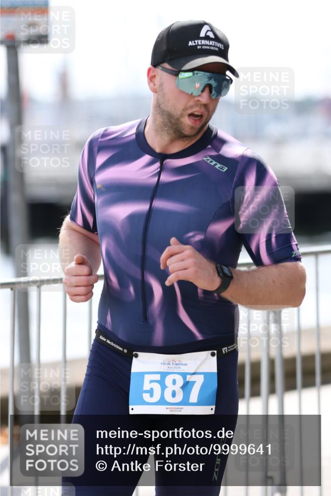 16.08.2026 - KN Förde Triathlon 2026 Antke Förster http://msf.ph/oto/9999641 16.08.2026 13:50:54 Laufen  meine-sportfotos.de