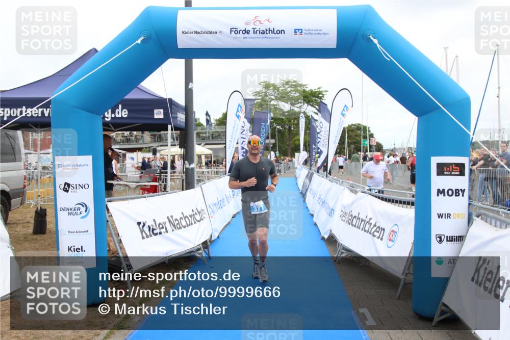 16.08.2026 - KN Förde Triathlon 2026 Markus Tischler http://msf.ph/oto/9999666 16.08.2026 12:14:33 Ziel 377, 379, 377, 379 meine-sportfotos.de