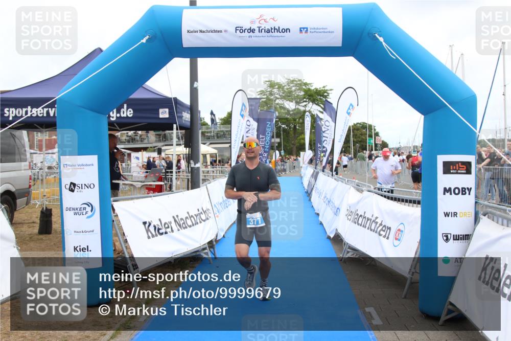 16.08.2026 - KN Förde Triathlon 2026 Markus Tischler http://msf.ph/oto/9999679 16.08.2026 12:14:33 Ziel 377, 379, 377, 379 meine-sportfotos.de