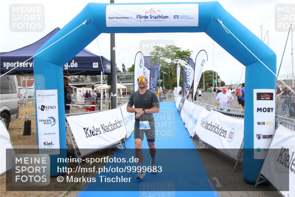 16.08.2026 - KN Förde Triathlon 2026 Markus Tischler http://msf.ph/oto/9999683 16.08.2026 12:14:33 Ziel 377, 379, 377, 379 meine-sportfotos.de