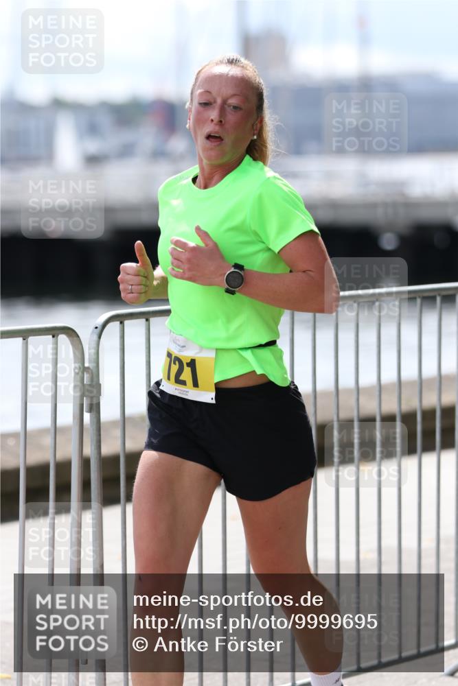 16.08.2026 - KN Förde Triathlon 2026 Antke Förster http://msf.ph/oto/9999695 16.08.2026 13:52:09 Laufen  meine-sportfotos.de