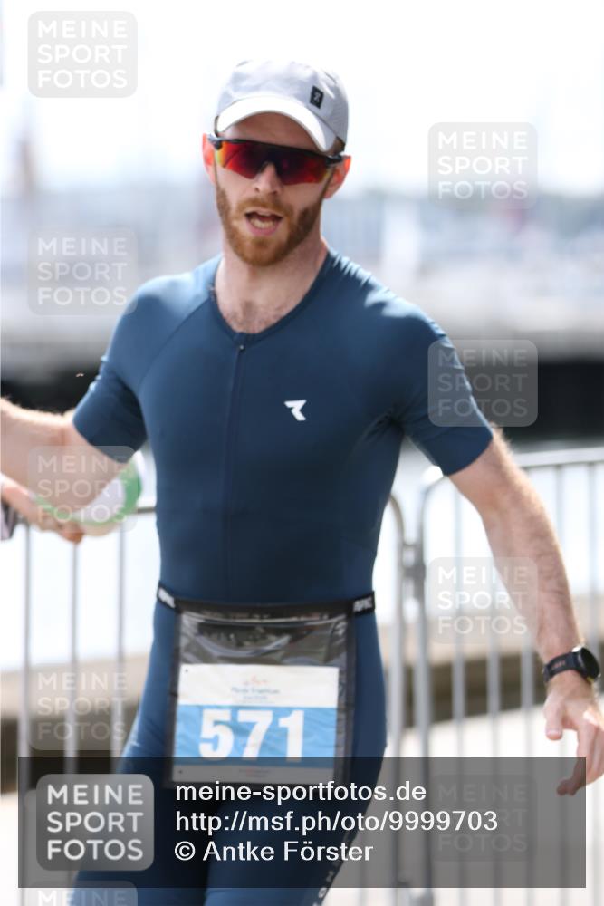 16.08.2026 - KN Förde Triathlon 2026 Antke Förster http://msf.ph/oto/9999703 16.08.2026 13:52:16 Laufen  meine-sportfotos.de