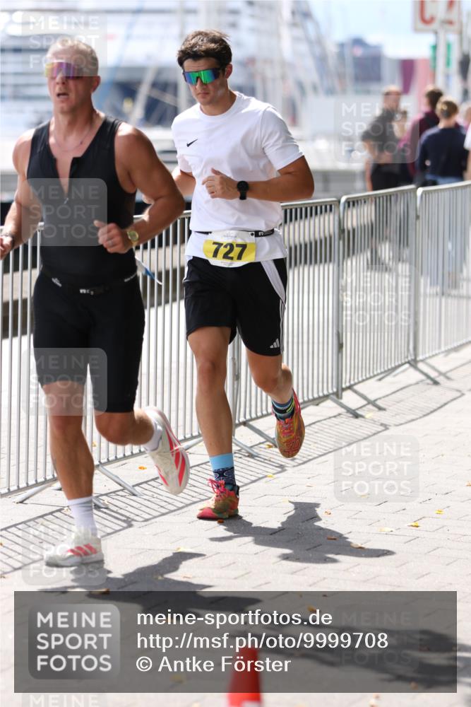16.08.2026 - KN Förde Triathlon 2026 Antke Förster http://msf.ph/oto/9999708 16.08.2026 13:52:27 Laufen  meine-sportfotos.de