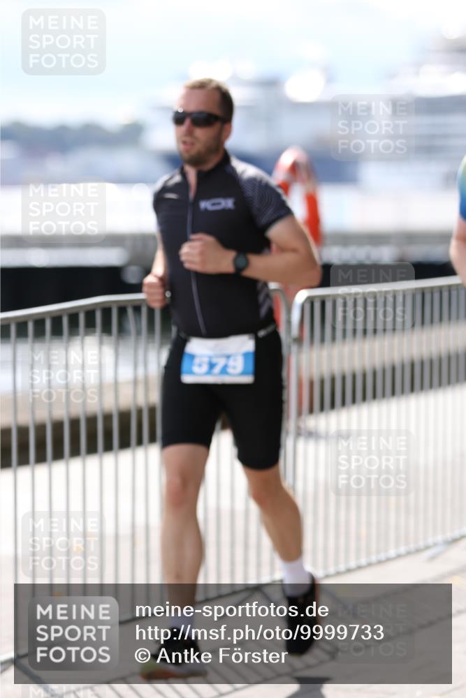 16.08.2026 - KN Förde Triathlon 2026 Antke Förster http://msf.ph/oto/9999733 16.08.2026 13:52:50 Laufen  meine-sportfotos.de
