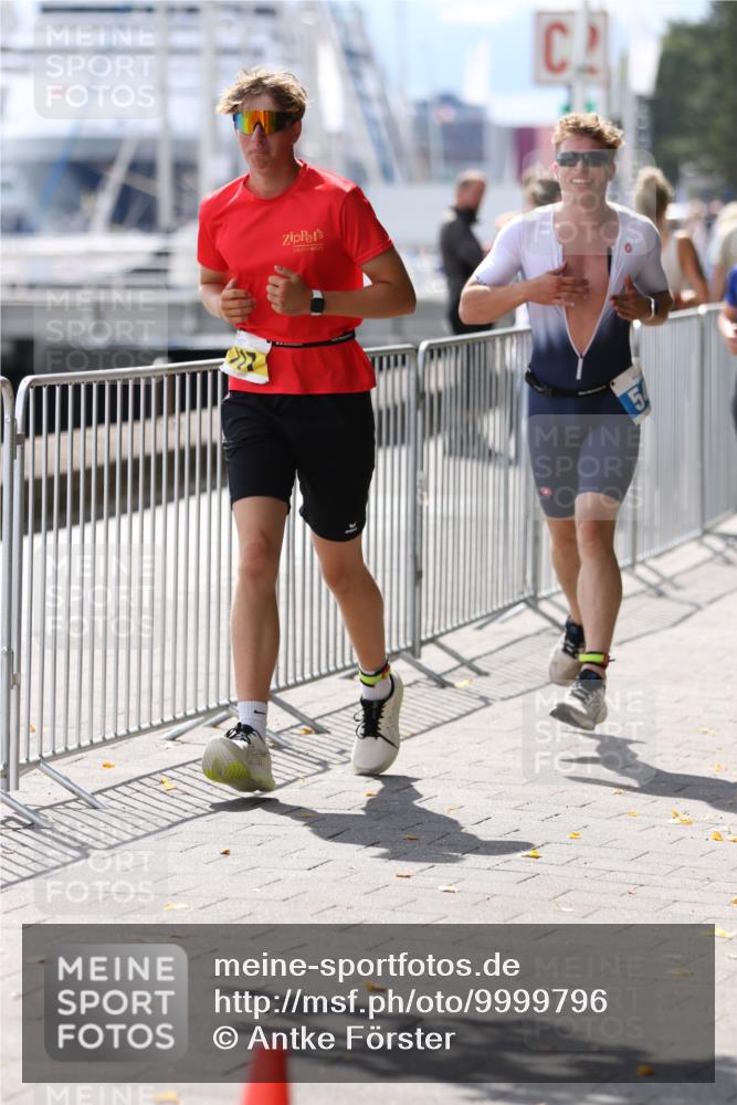 16.08.2026 - KN Förde Triathlon 2026 Antke Förster http://msf.ph/oto/9999796 16.08.2026 13:53:42 Laufen  meine-sportfotos.de