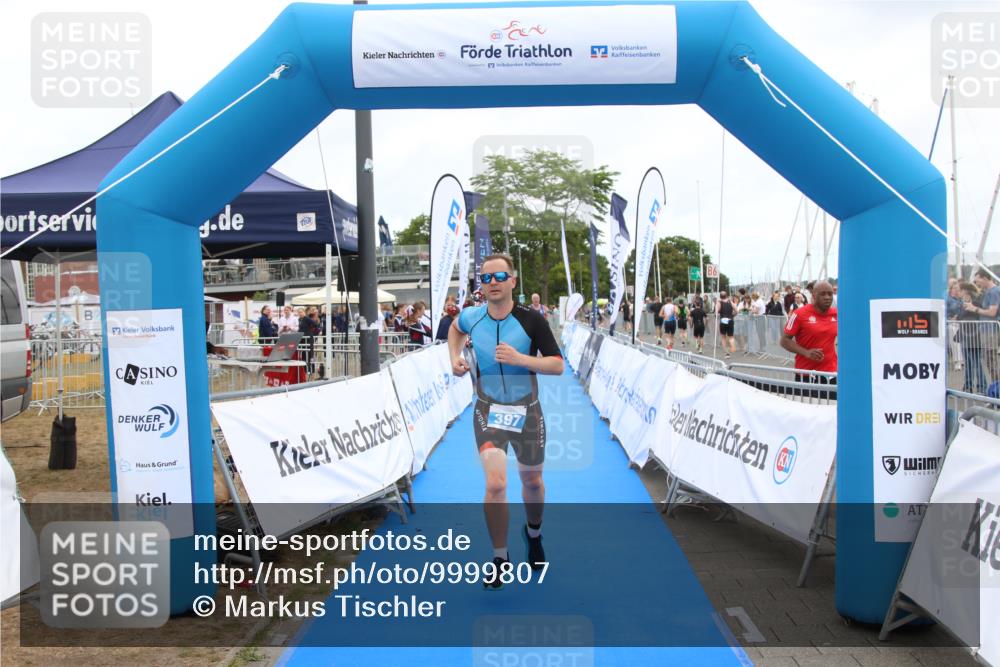 16.08.2026 - KN Förde Triathlon 2026 Markus Tischler http://msf.ph/oto/9999807 16.08.2026 12:15:15 Ziel 327, 397, 327, 397 meine-sportfotos.de