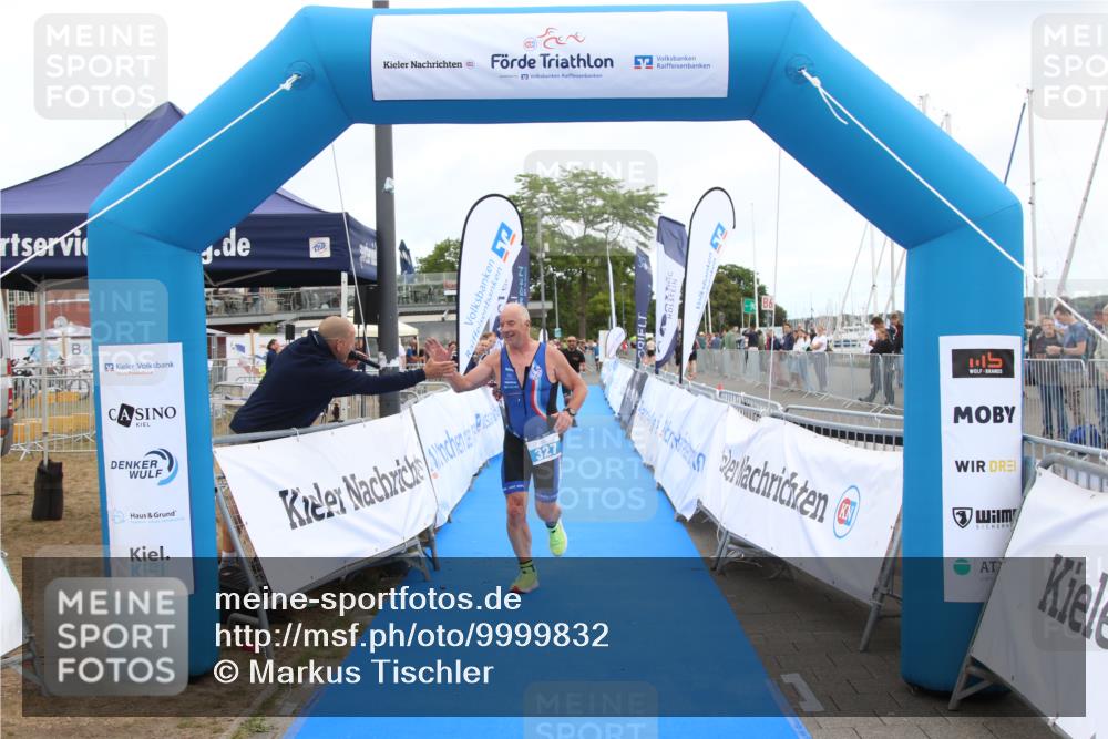 16.08.2026 - KN Förde Triathlon 2026 Markus Tischler http://msf.ph/oto/9999832 16.08.2026 12:15:22 Ziel 327, 352, 397, 327, 352, 397 meine-sportfotos.de