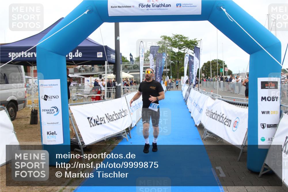 16.08.2026 - KN Förde Triathlon 2026 Markus Tischler http://msf.ph/oto/9999875 16.08.2026 12:15:26 Ziel 327, 352, 327, 352 meine-sportfotos.de