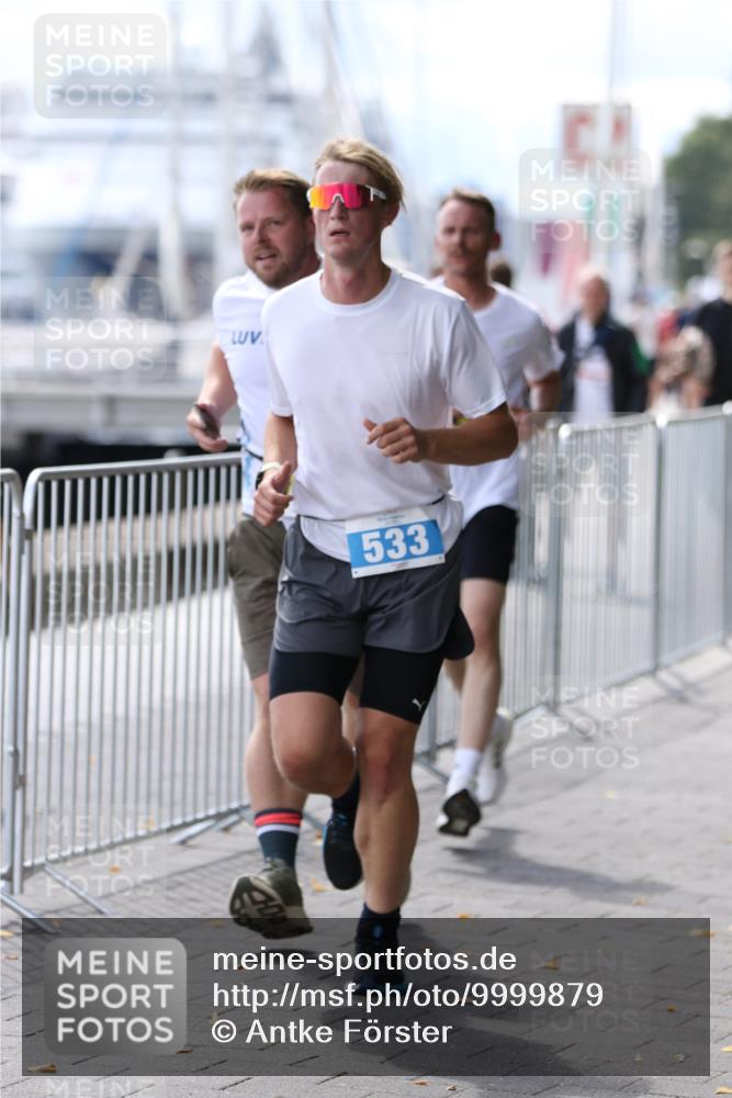 16.08.2026 - KN Förde Triathlon 2026 Antke Förster http://msf.ph/oto/9999879 16.08.2026 13:55:54 Laufen  meine-sportfotos.de