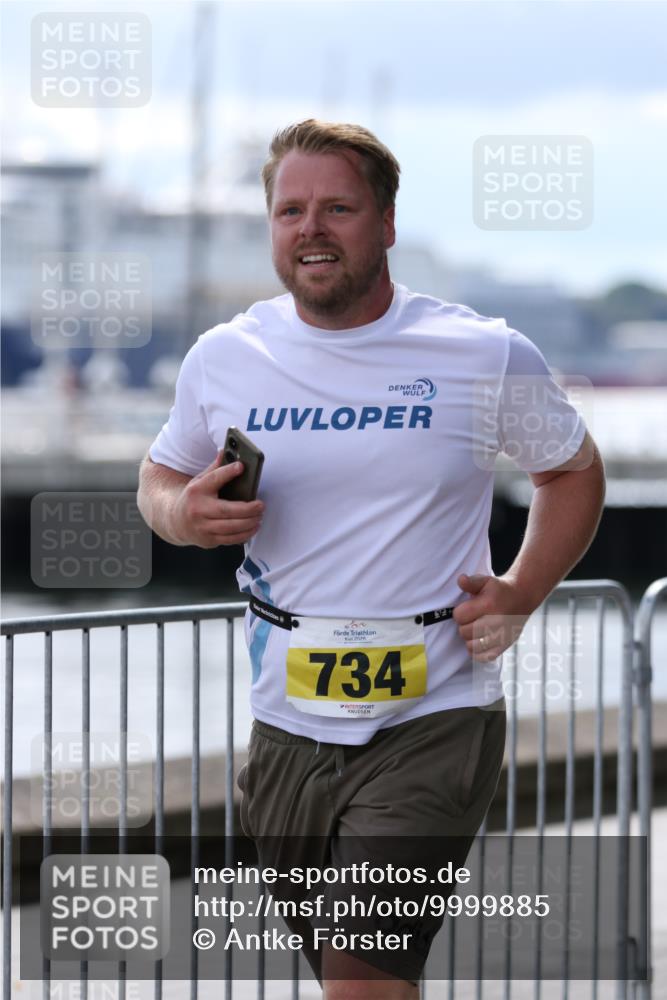 16.08.2026 - KN Förde Triathlon 2026 Antke Förster http://msf.ph/oto/9999885 16.08.2026 13:55:56 Laufen  meine-sportfotos.de